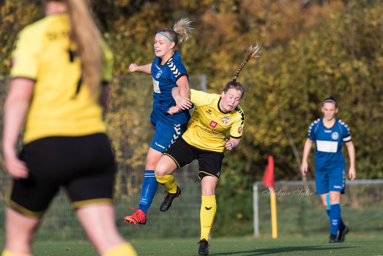 Bild 72 - F SSC Hagen Ahrensburg - SV Frisia 03 Risum-Lindholm : Ergebnis: 2:0